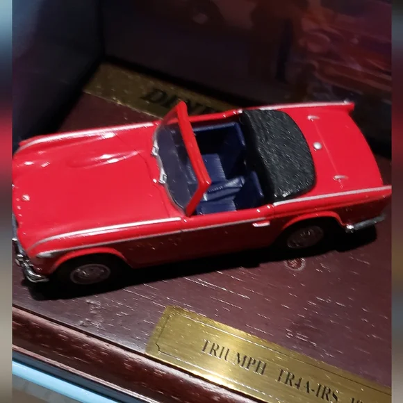 COLLECTABLE MATCH BOX/ DINKY vintage classic British sports cars. - Picture 4 of 10